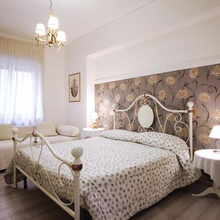 Casa Alessandro Casa Maria Francesca Neapol Zewnętrze zdjęcie